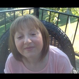 Meet your Posher, Alicia